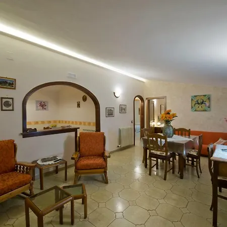 Casa Melinda Daire *